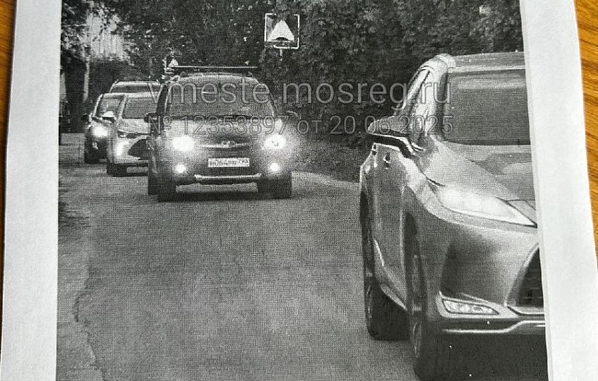 В Покровском жители частного сектора не могут попасть домой