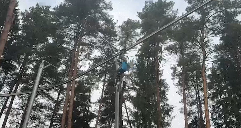 Скоростной спуск по тросу запустят в «Шишкином лесу» следующим летом