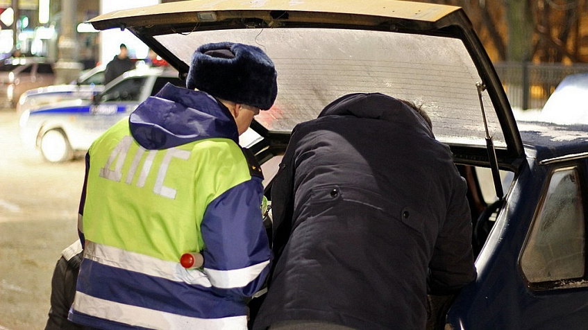 Истринские полицейские раскрыли кражу из автомобиля