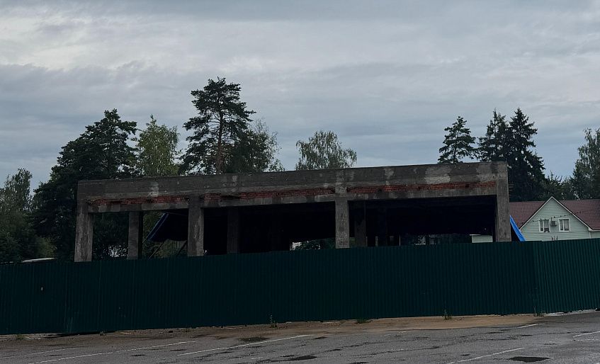 Долгострой в Снегирях: ни фастфуда, ни сосен