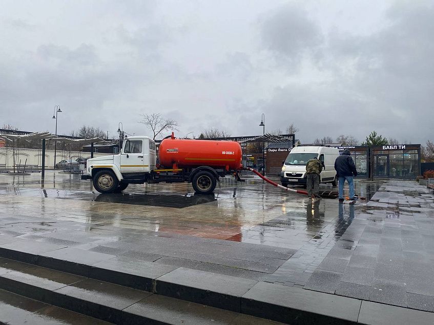 В Истре завершают консервацию фонтанов в преддверии зимы