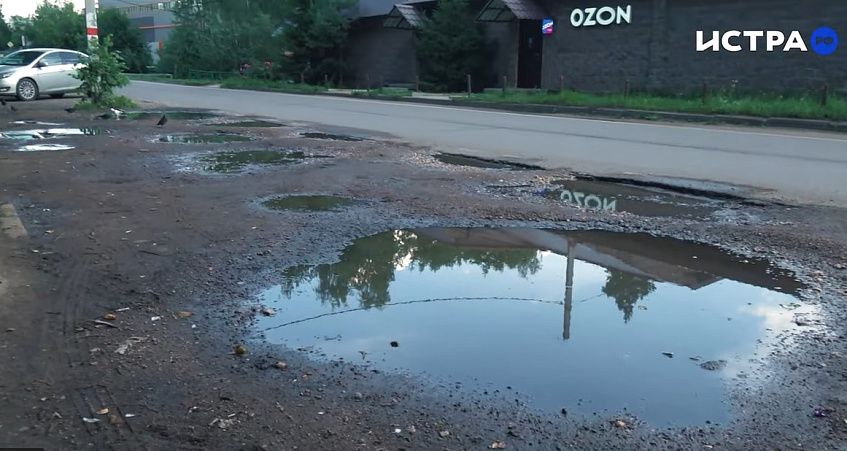 Чуть больше половины ям успевают заделать истринские дорожники