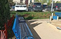 В Истре покрасили лавочки, а написать предупреждение не сочли нужным