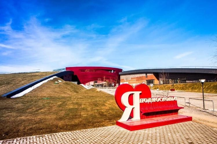 Новый иерусалим музейно-выставочный комплекс. Выставочный иерусалим. Музей новый иерусалим истра. Выставочный иерусалим. Новоиерусалимский монастырь выставочный комплекс.