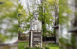 В Алёхново просят восстановить памятник со столетней историей