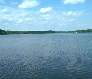 В Бережках спасли из воды школьницу
