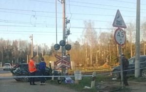 Столкновение легковушки с поездом на переезде «50 км»