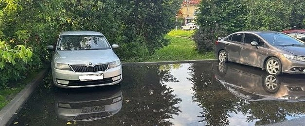 Лужи вместо парковок: ошибки городских благоустроителей