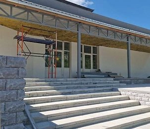 Крышу Дома культуры в Новопетровском отремонтируют к осени