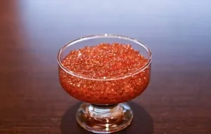 Почём нынче бутерброд с красной икоркой?