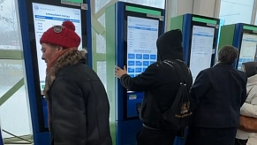 Пассажиры замерзают на станции Истра