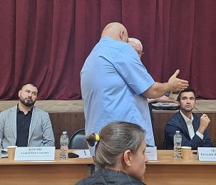 «Дышать нечем»: жители Истринского округа требуют решить проблему с запахом от птицефабрики