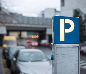 Перекрытия в Москве на 9 Мая: ограничения для автомобилей, метро и наземного транспорта