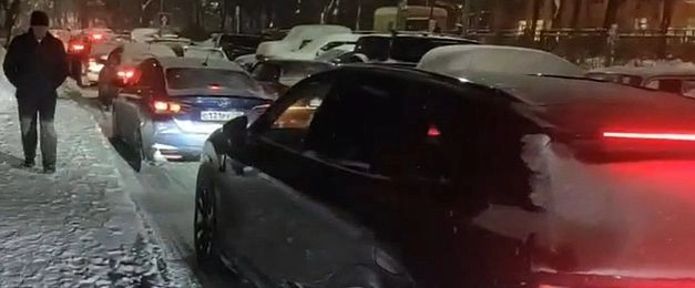 «Кирпич» не исправил ситуацию с пробками у школы № 2 в Истре