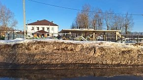 В Первомайском на месте аварийного спортивного объекта будет пустырь