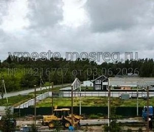В Павловском самовольная постройка превратилась в гараж 