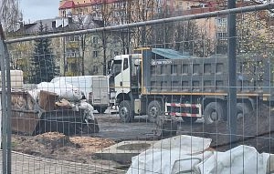 Непрерывный процесс строительства продолжается на площади Революции