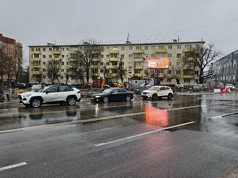 Волоколамское шоссе в центре Истры уходит под воду