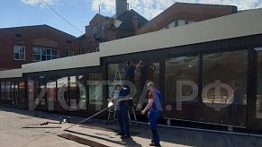 На рынке в Истре заканчивают сборку новых павильонов