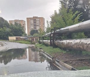 Вместо ремонта ливнёвки на Юбилейной улице проблему закопали