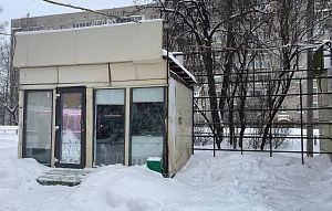 Торговые палатки вблизи Воскресенской площади начали сносить