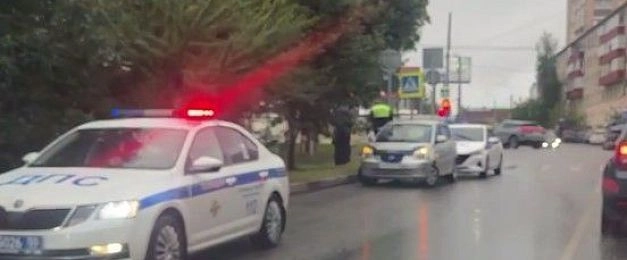 Без травм, но не без последствий: ДТП с велосипедистом попало на камеры