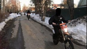С началом весны подростки устраивают шумные заезды на мотоциклах по дорогам округа