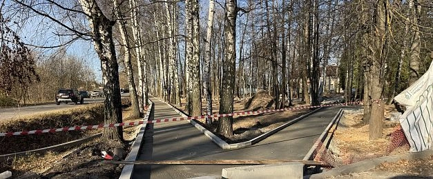 В Снегирях обустраивают дорожки  на улице Станционной 