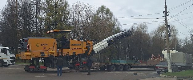 Новые заплатки поставили на ямы на улице Босова