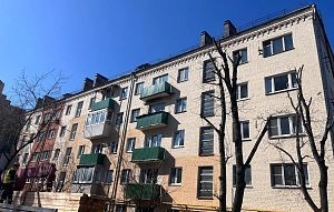 Проезд через двор дома № 72 по улице Ленина в Истре затруднён 