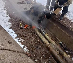 В Дедовске на Красном Октябре залатали гейзер 