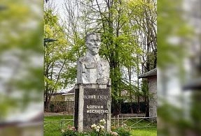 О чём молчит обветшавший памятник Тимирязеву в д. Алёхново?