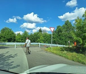 В Ильино установили новый металлический отбойник