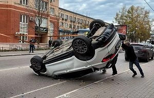Подробности ДТП с «перевёртышем» на улице Ленина