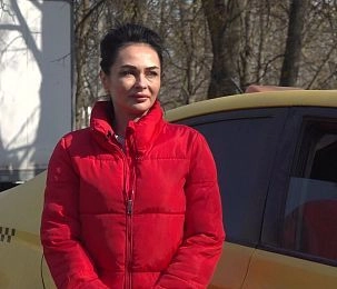 Женщина за рулём: мифы и реальность профессии таксиста