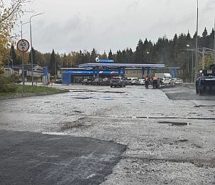 Ямы при въезде на «Газпромнефть» в Истре заделали после жалоб