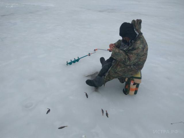 Особенности национальной рыбалки: тонкий лёд