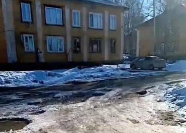 Истринские чиновники открестились от разбитых дорог военного городка