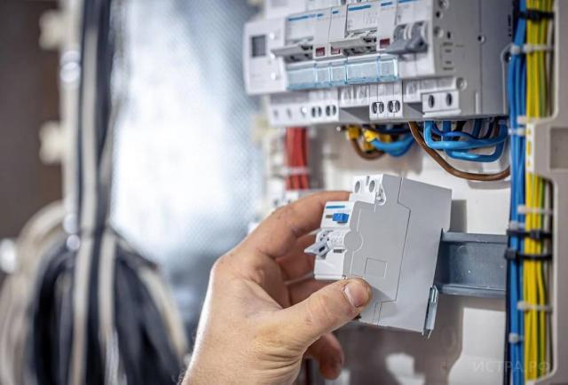 Для оплаты электроэнергии теперь подавать показания нужно в «Мосэнергосбыт»